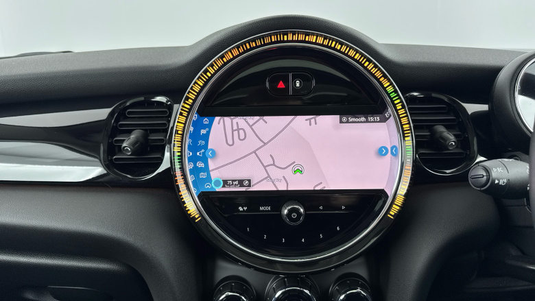 MINI Hatchback 1.5 Cooper Classic 3dr Auto [Comfort/Nav Pack] Petrol Hatchback